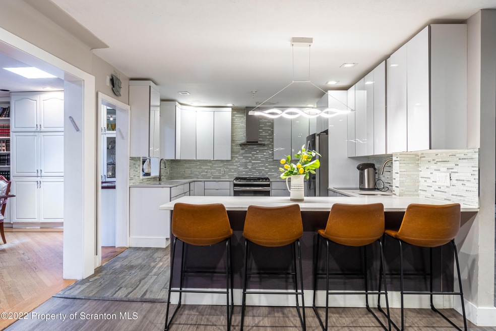 620 Colfax Ave, Scranton, PA 18510 - photo 1