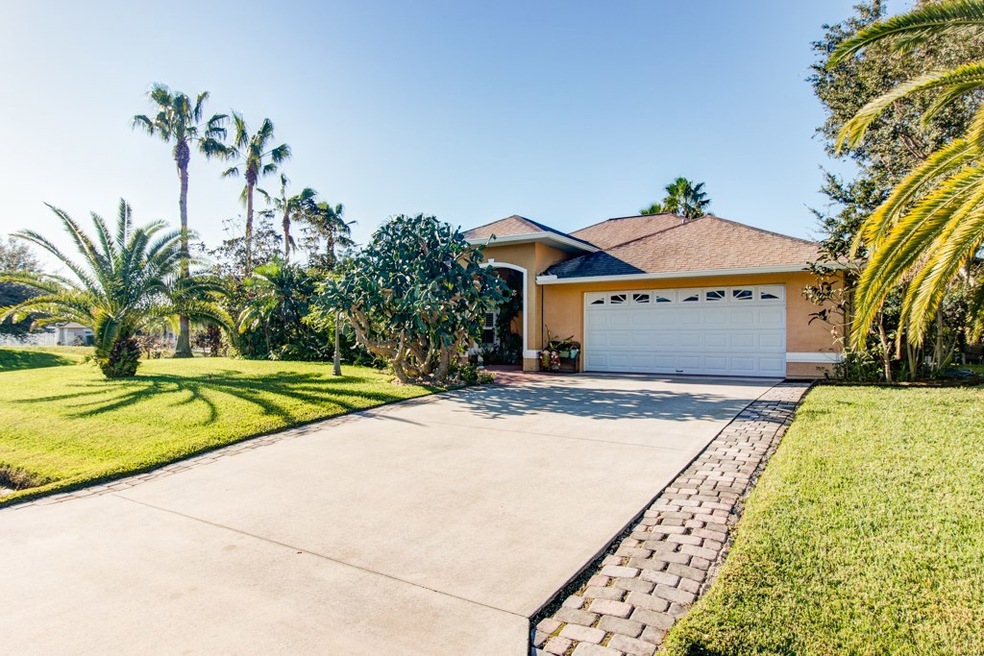 102 Justine Dr, Sebastian, FL 32958 - photo 1