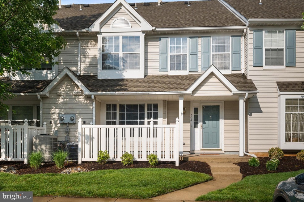 703 Oliphant Ln unit 703, Mount Laurel, NJ 08054 - photo 1