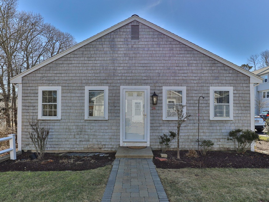 110 W Main St unit 24, Hyannis, MA 02601 - photo 1