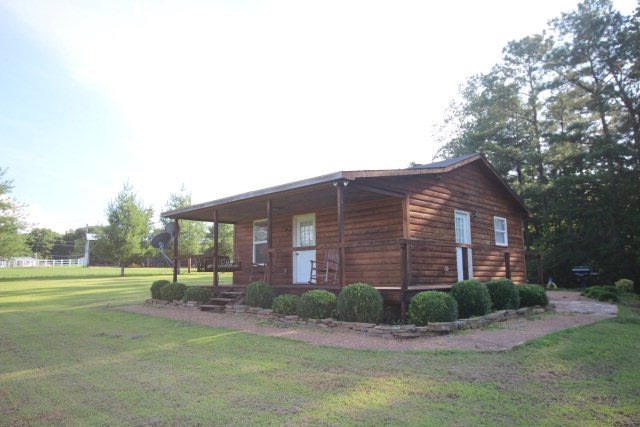 818 C B Johnson Rd, Sparta, TN 38583 - photo 1