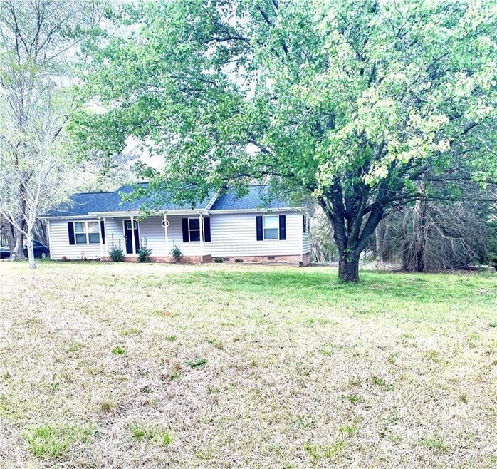 515 Elm St, Locust, NC 28097 - photo 1