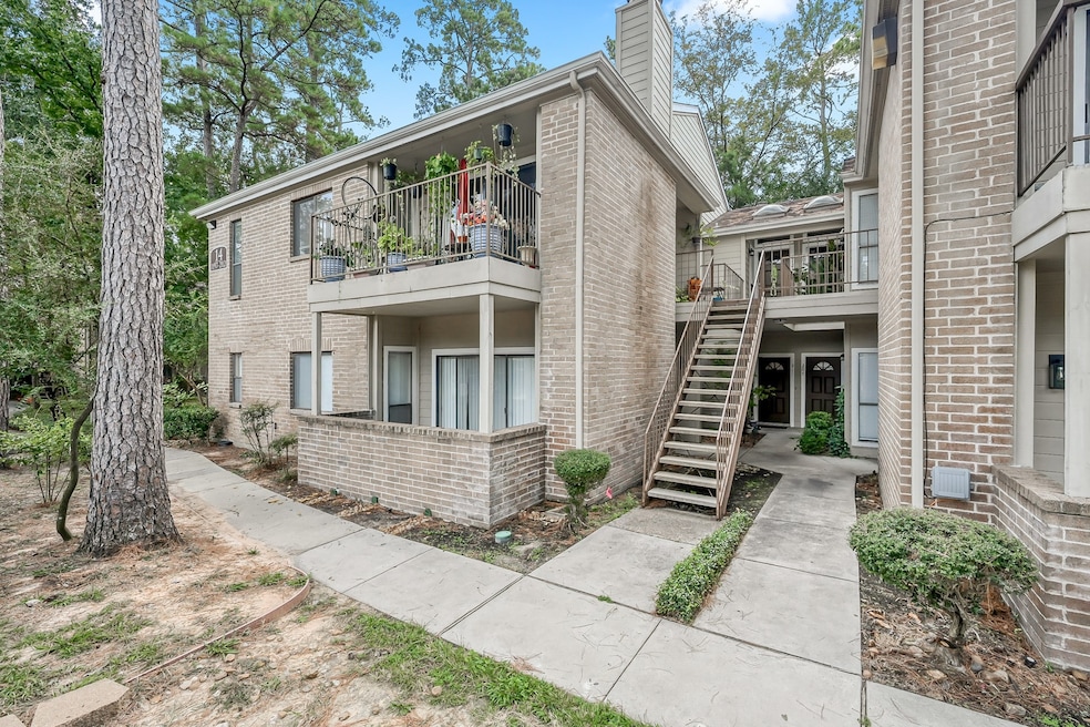 3500 Tangle Brush Dr unit 209, the Woodlands, TX 77381 - photo 1