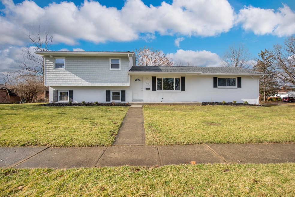 1513 Fahlander Dr N, Columbus, OH 43229 - photo 1