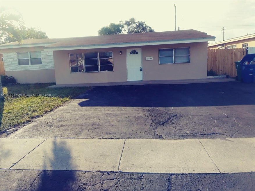 2906 Island Dr, Miramar, FL 33023 - photo 1