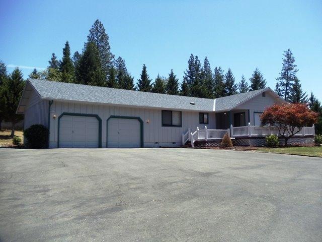 777 Hixson Dr, Grants Pass, OR 97526 - photo 1