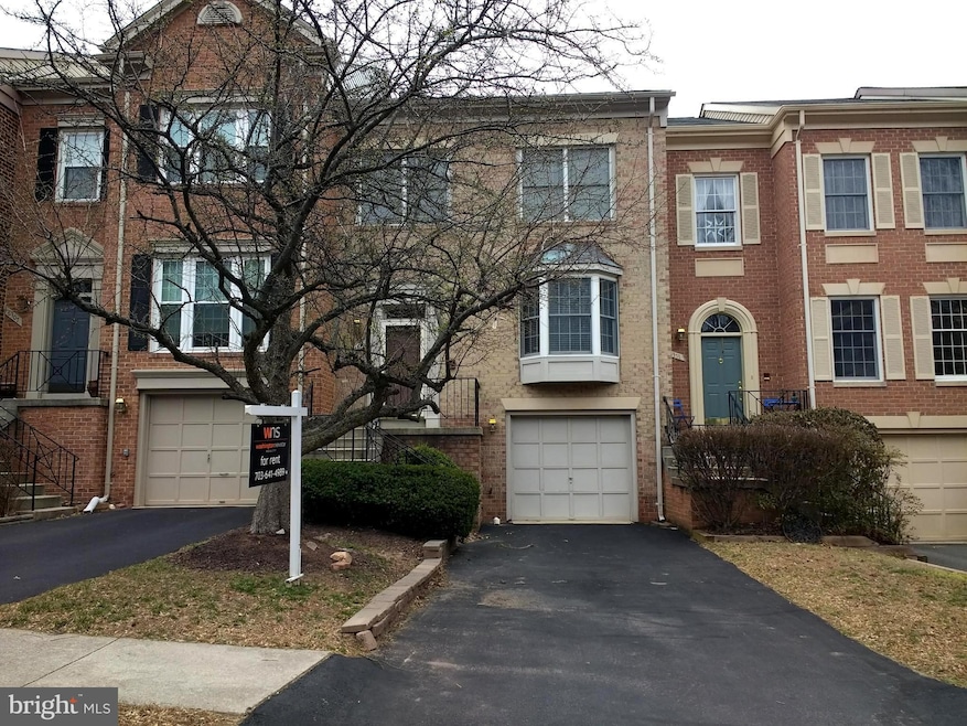 6309 Tisbury Dr, Burke, VA 22015 - photo 1