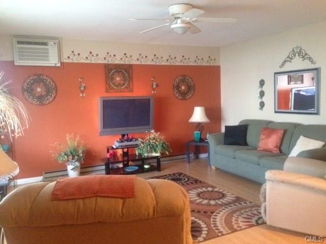 157 Kings Hwy unit J, Milford, CT 06460 - photo 1