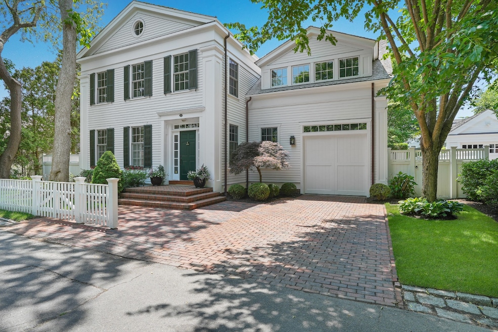 46 High St, Edgartown, MA 02539 - photo 1