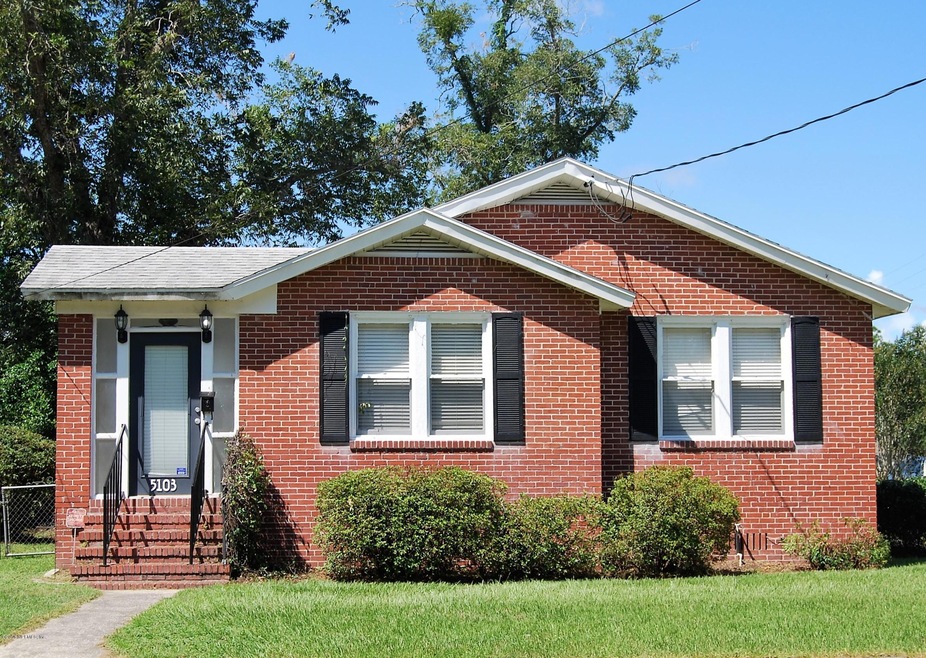 5103 Birkenhead Rd, Jacksonville, FL 32210 - photo 1