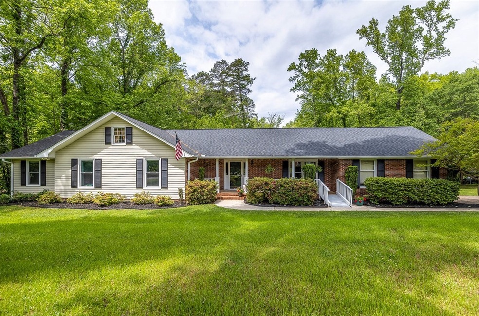 407 Cumberland Way, Anderson, SC 29621 - photo 1