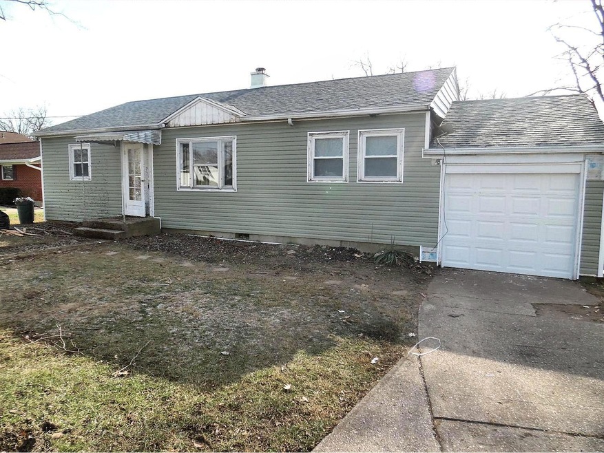 631 Blackburn Ave, Fairfield, OH 45014 - photo 1