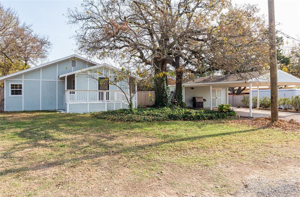 174 Cambridge Dr, Pottsboro, TX 75076 - photo 1