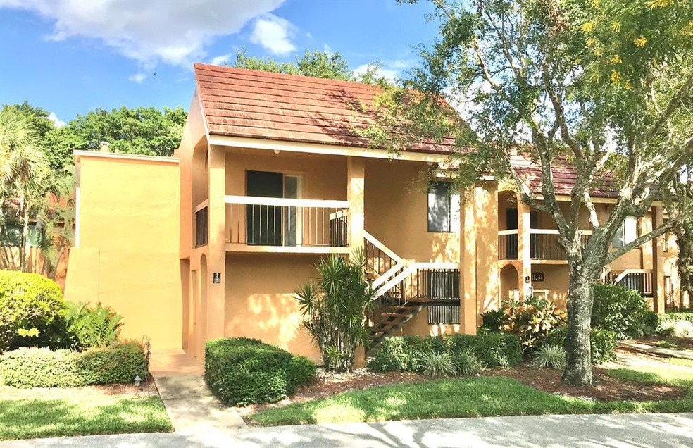 11234 Green Lake Dr 101
