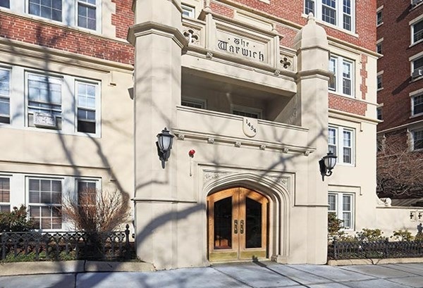 Warwick Condos unit 642, Brookline, MA 02446 - photo 1