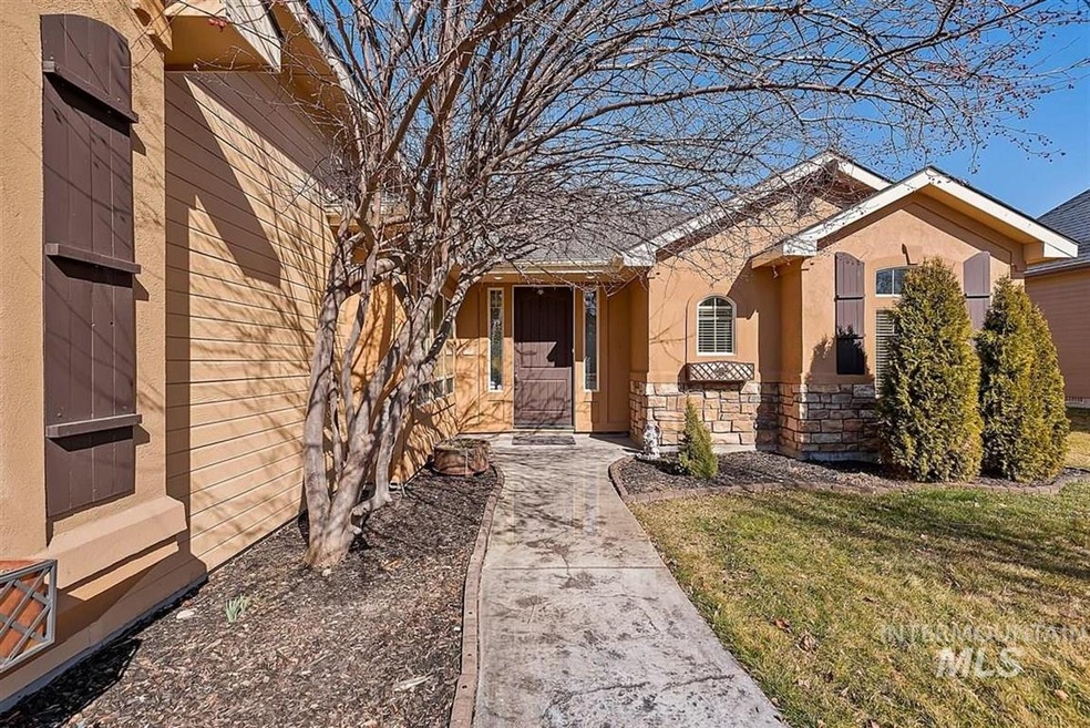 2940 E Shadowcrest Dr, Eagle, ID 83616 - photo 1