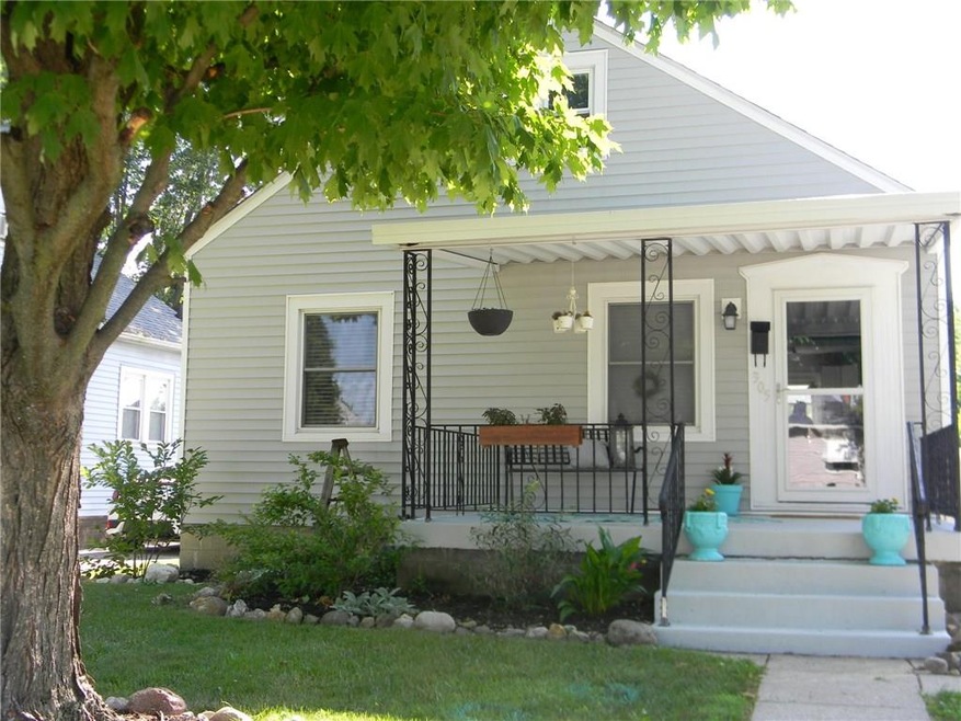 305 N 16th Ave, Beech Grove, IN 46107 - photo 1