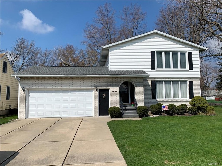 1438 Nash Rd, North Tonawanda, NY 14120 - photo 1