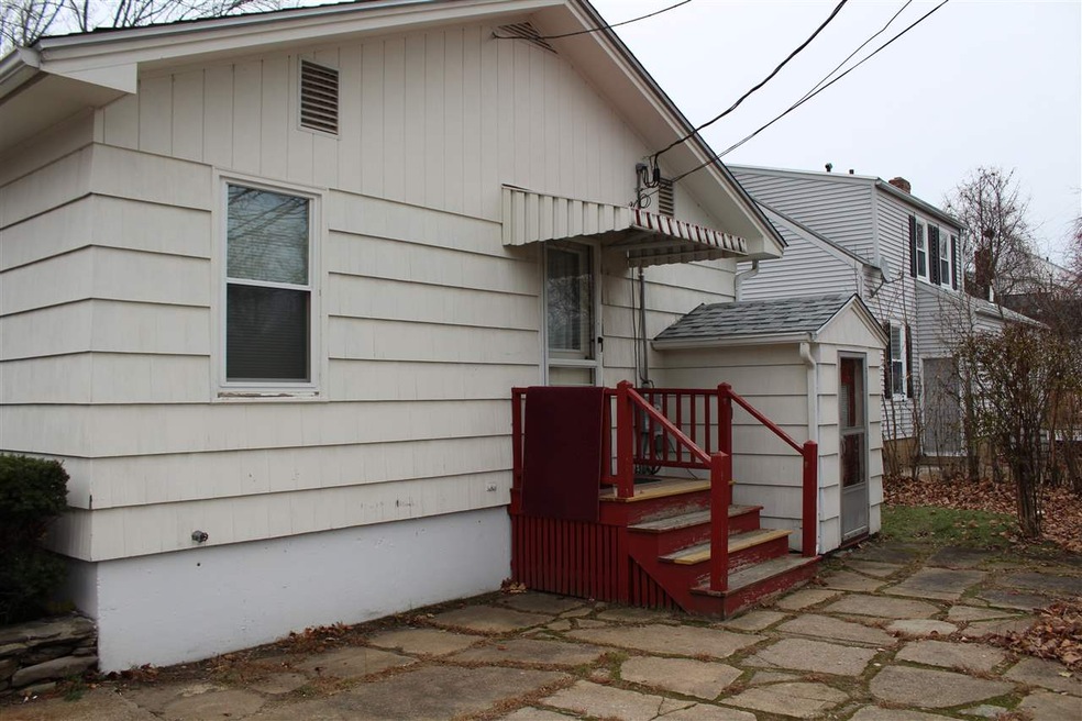 2 Furbush St, Rochester, NH 03867 - photo 1