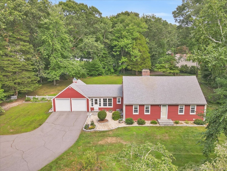 224 Bell St, Glastonbury, CT 06033 - photo 1