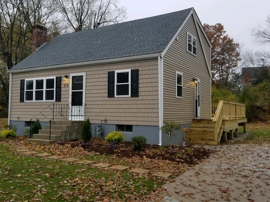 914 Pond St, Franklin, MA 02038 - photo 1