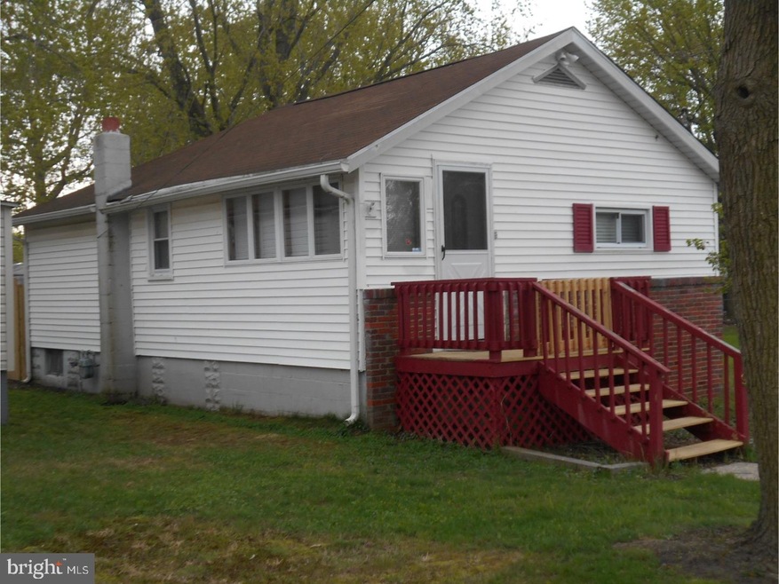 9 Penn St, Pennsville, NJ 08070 - photo 1