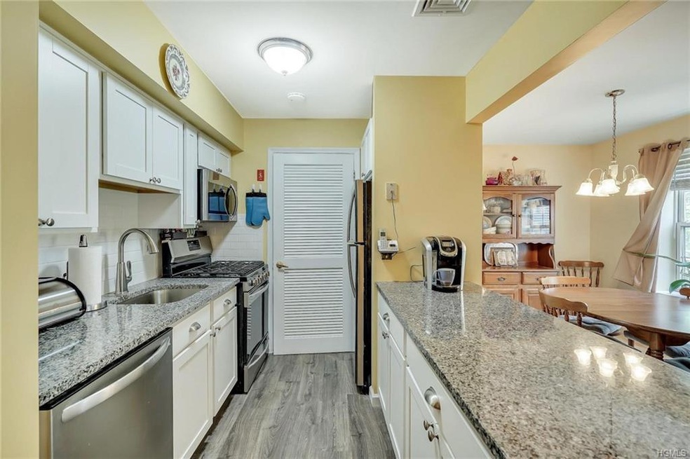 1193 Washington Green, New Windsor, NY 12553 - photo 1