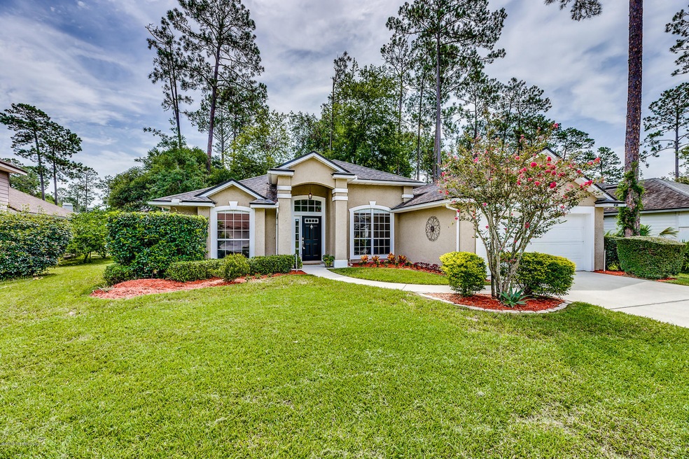 1612 Brighton Bluff Ct, Fleming Island, FL 32003 - photo 1