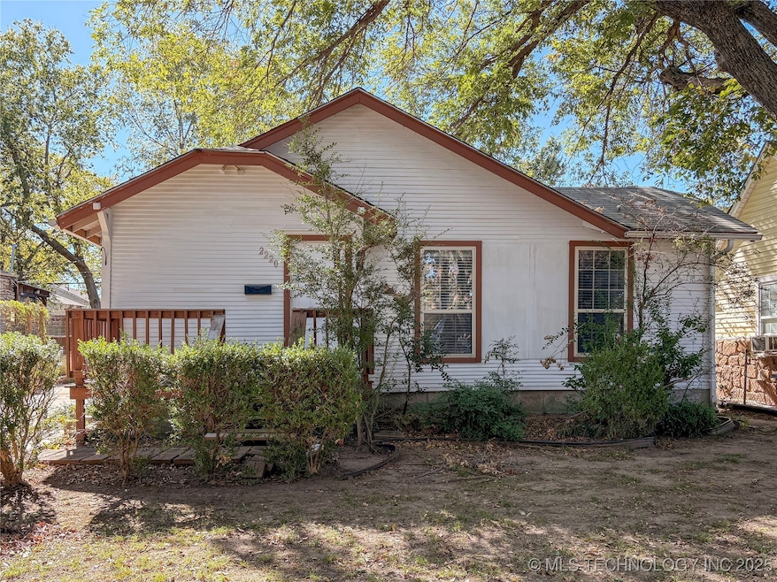 2220 W 40th St, Tulsa, OK 74107 - photo 1