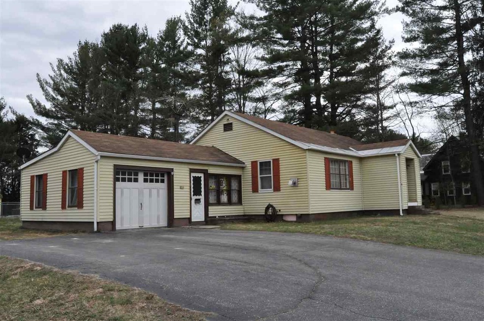 10 Swan St, Winchester, NH 03470 - photo 1