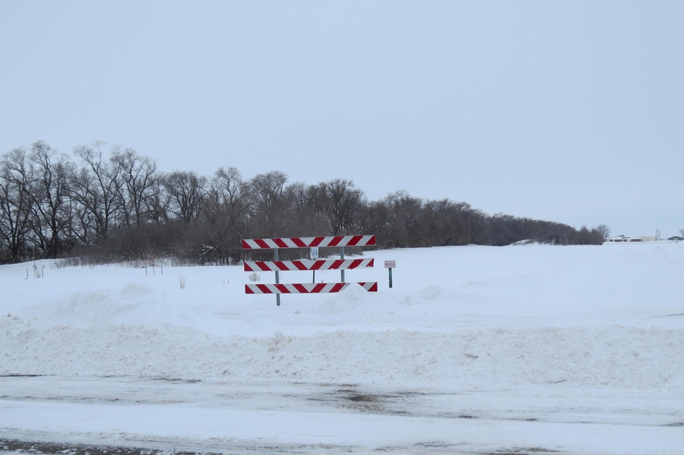 711 23rd Ave NE, Jamestown, ND 58401 - photo 1