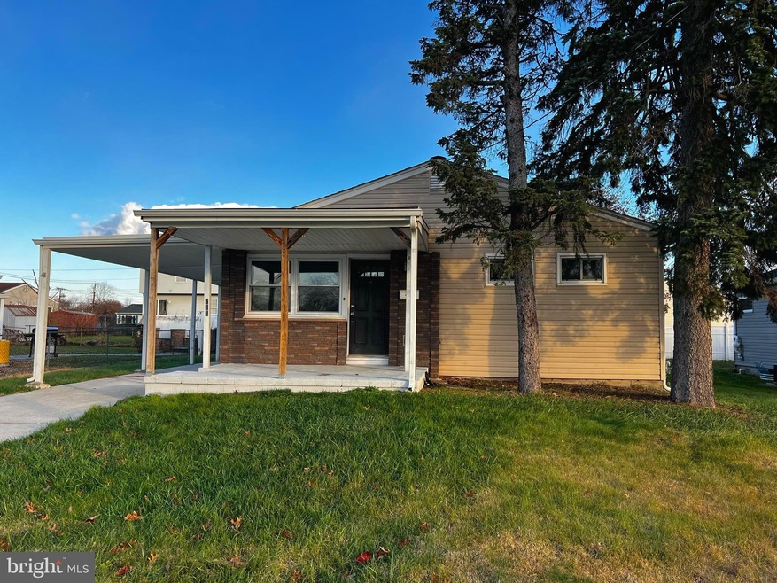 211 Curlew Ln, Mount Holly, NJ 08060 - photo 1