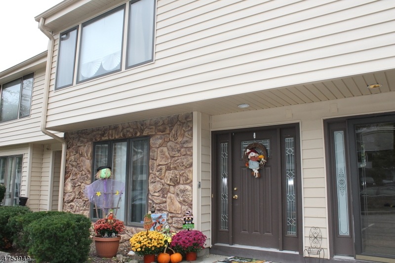 353 Mohegan Cir unit 353, Lafayette, NJ 07848 - photo 1