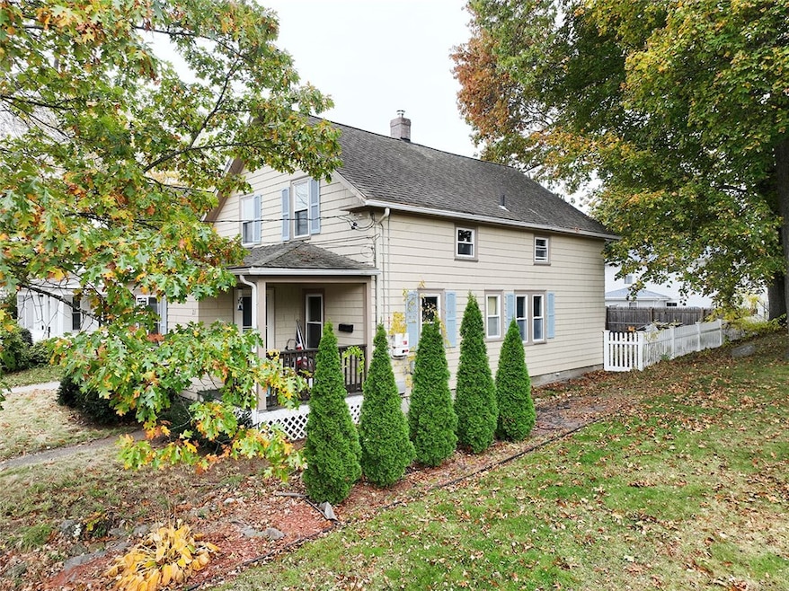 23 Middle St, Woonsocket, RI 02895 - photo 1