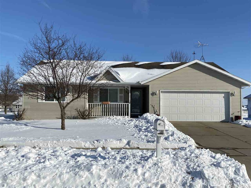 52 Gunther Dr, Evansville, WI 53536 - photo 1