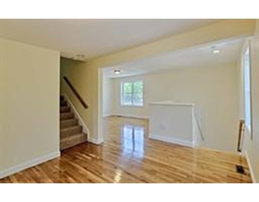 33 Glen Ct unit 33, Lynn, MA 01905 - photo 1