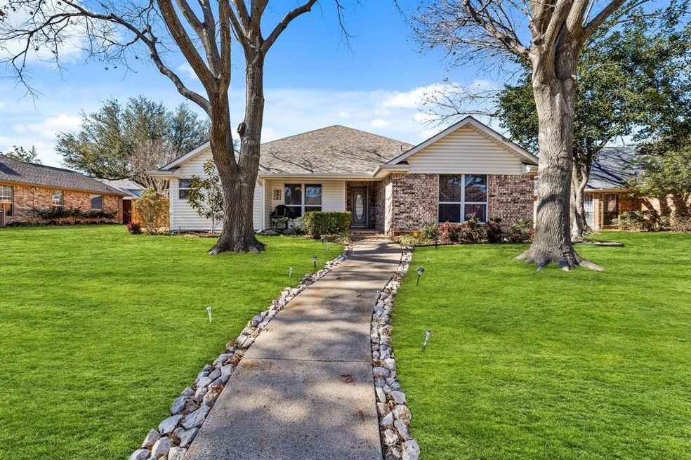 502 Quail Creek Blvd, Wylie, TX 75098 - photo 1