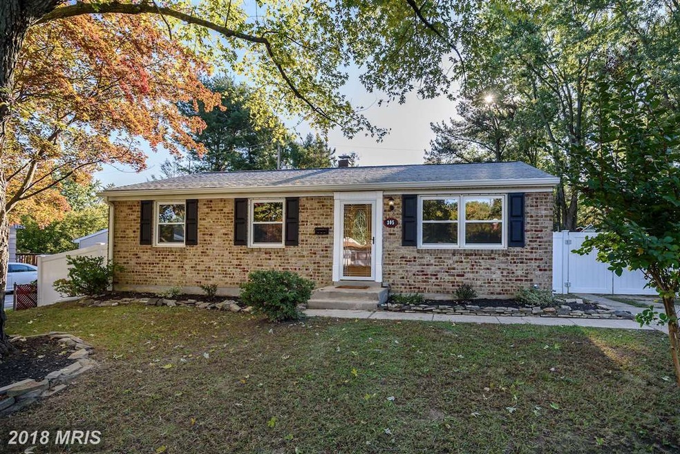 305 Glyndon Dr, Reisterstown, MD 21136 - photo 1