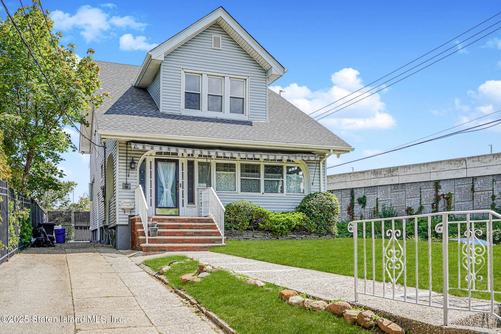 Pending $819,000 • Co-Listing Agent