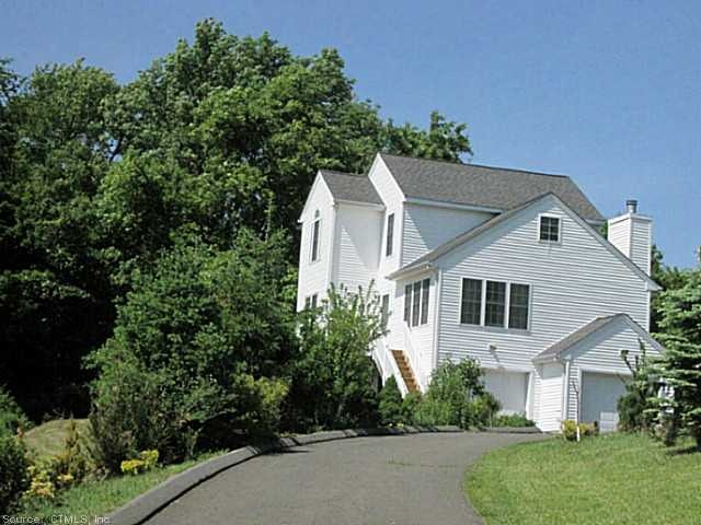 Exterior Front. View as you drive up to the proper