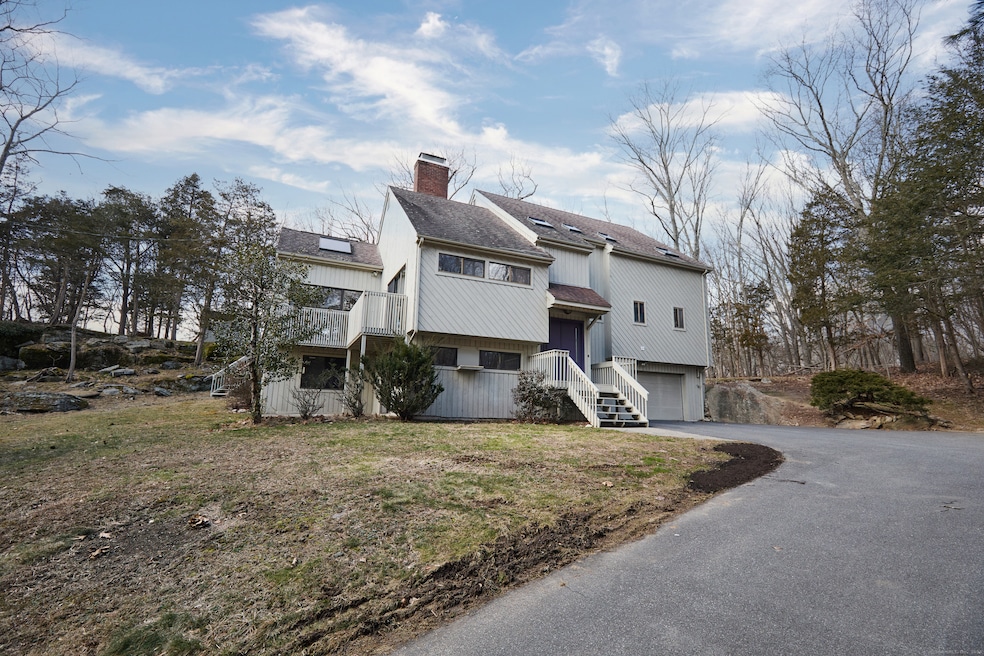 36 MacMath Dr, Trumbull, CT 06611 - photo 1