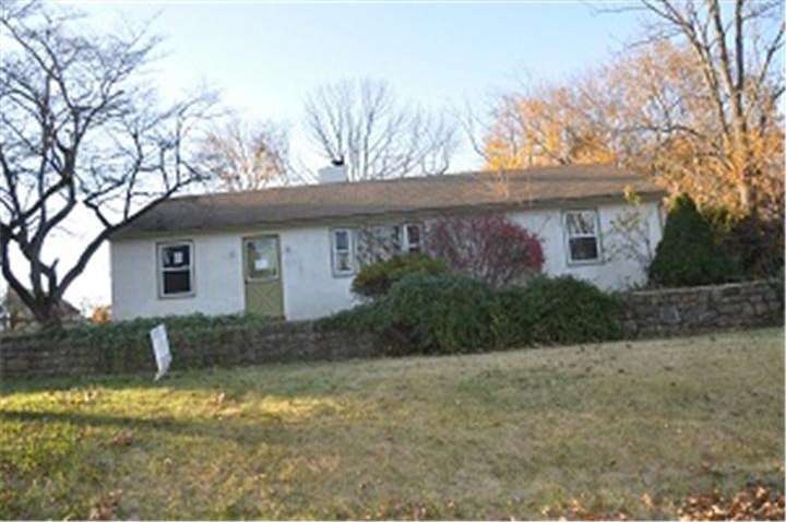 225 Shepherd Ln, Norristown, PA 19403 - photo 1