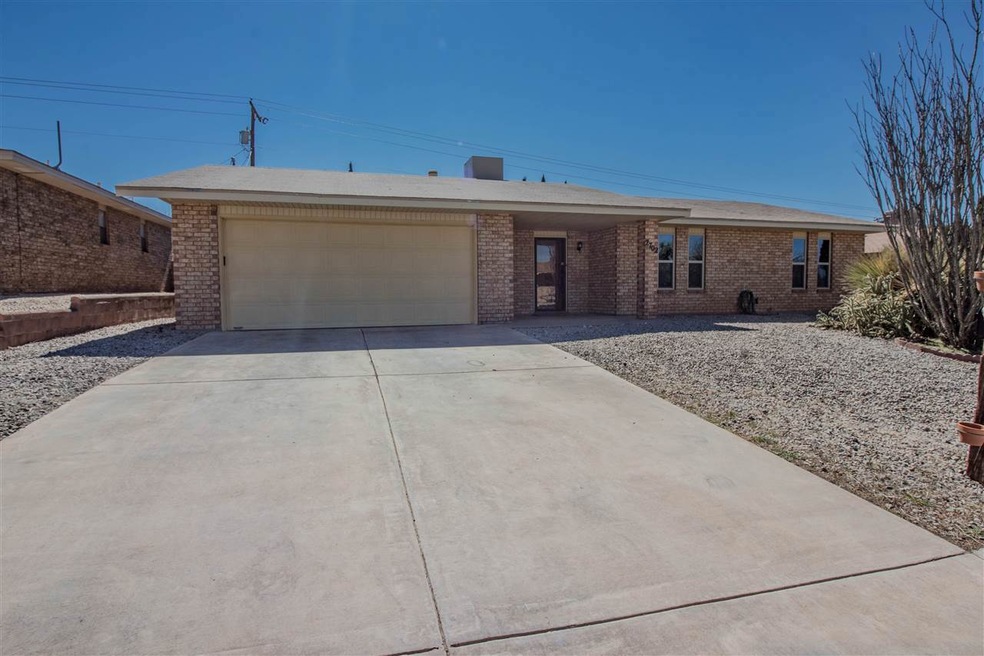 2702 Abbott Ave, Alamogordo, NM 88310 - photo 1