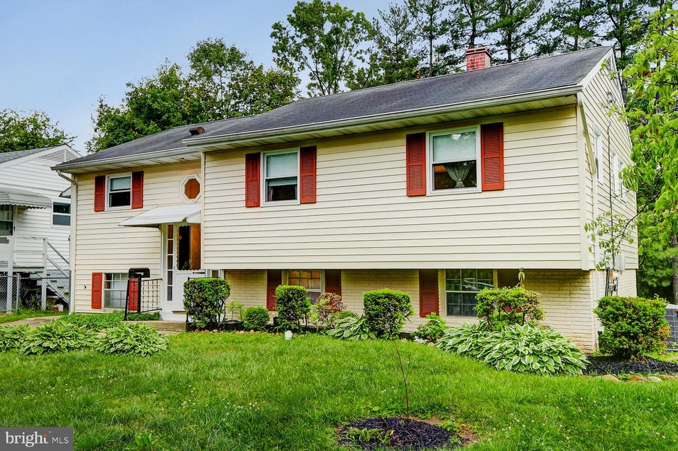 229 Candytuft Rd, Reisterstown, MD 21136 - photo 1