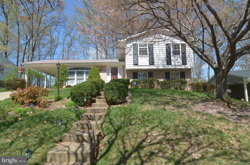 9518 Narragansett Place, Vienna, VA 22180 - photo 1