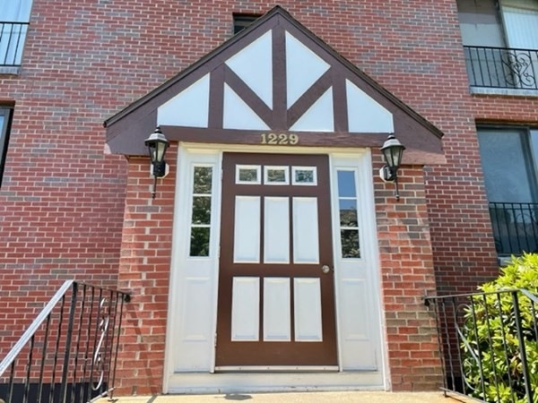 1229 Lawrence St unit 201, Lowell, MA 01852 - photo 1