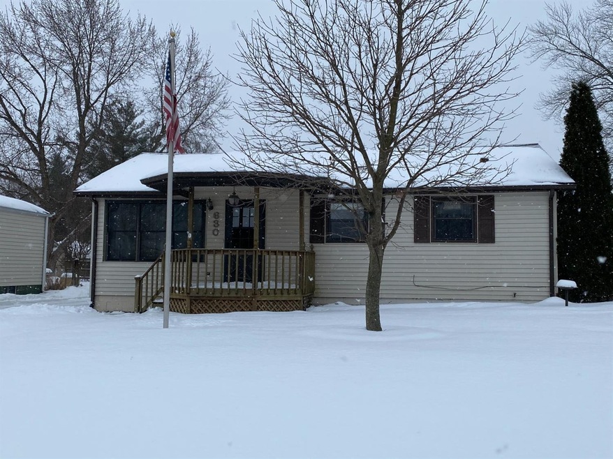 630 W Elm St, New Carlisle, IN 46552 - photo 1