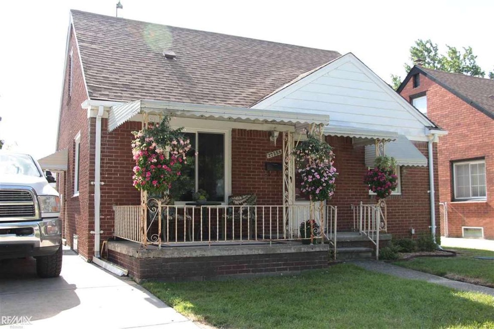 27359 Leroy St, Roseville, MI 48066 - photo 1