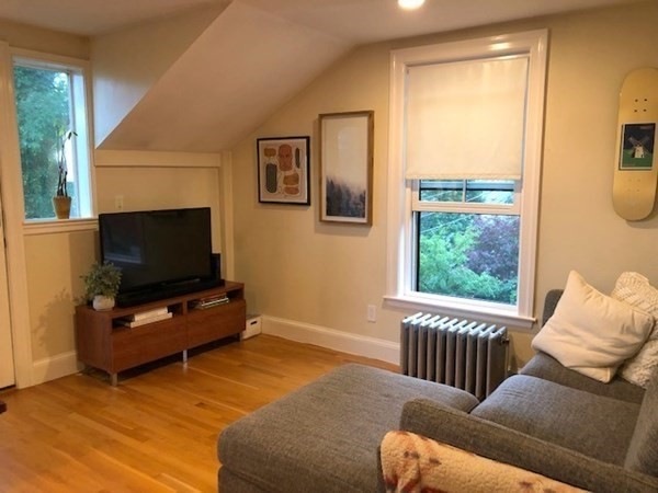 12 Davis Ct unit 3, Brookline, MA 02445 - photo 1