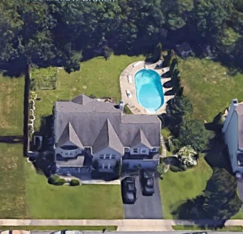 2324 Forest cir 2